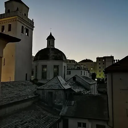 House On The Monastery Old Town * Genua